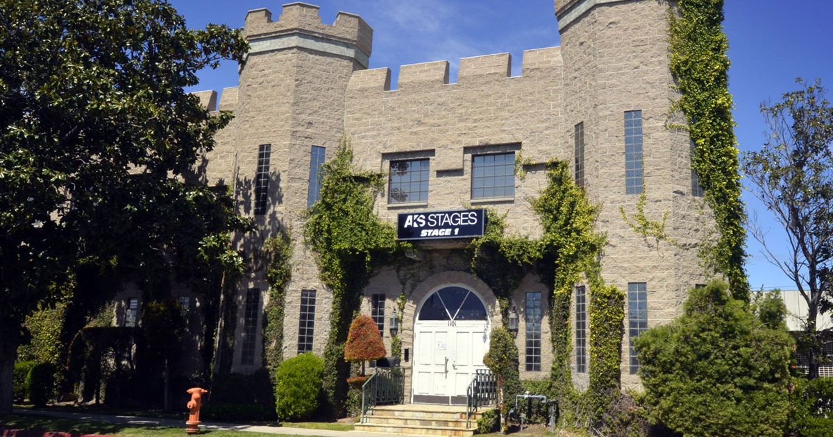 Sound stages in Los Angeles – AKS Stages Stage 1 exterior in Burbank